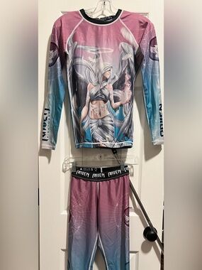 Raven Fightwear Graphic Rash Guard and Spats Set